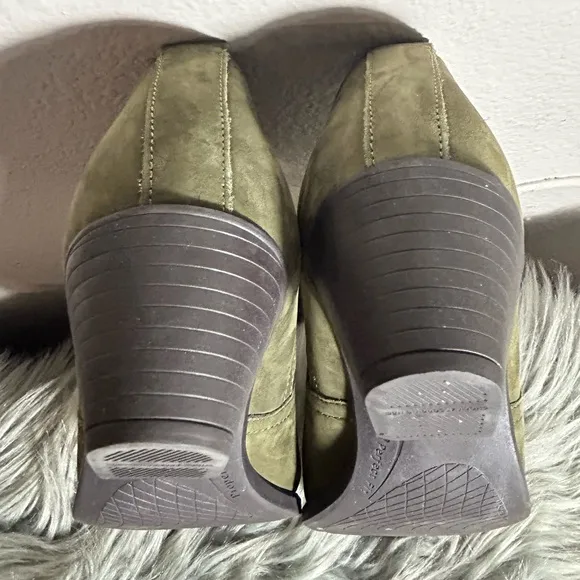 MUNRO JESSIE HEELED NUBUCK LEATHER BOOTIES HERB GREEN Slip-On Size 6.5