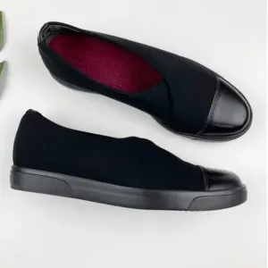 Munro / Plum Slip-On Flats / Black Leather Stretch Fabric / 10W Wide Width