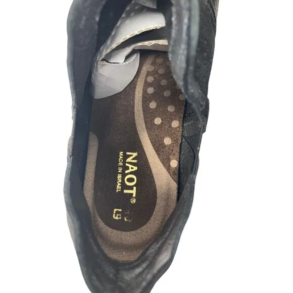 Naot Shoes Women's Size 9 - 9.5 Black Perforated Rivotra Bootie Leather
