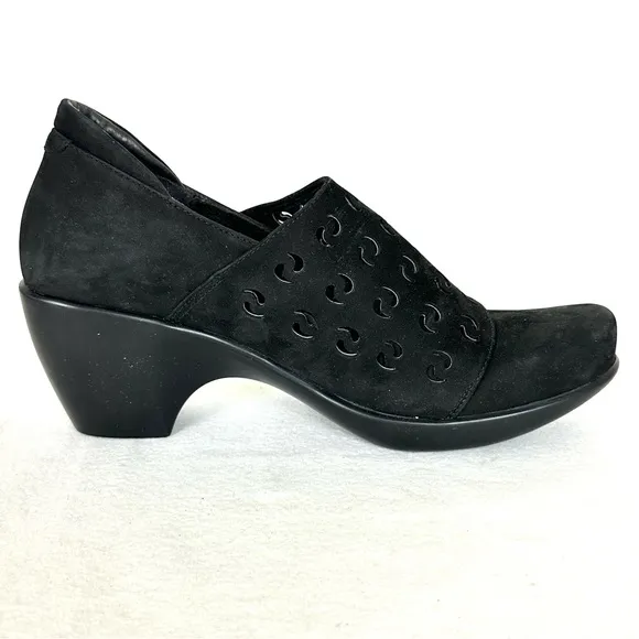 NAOT Women’s Black Suede Perforated Comfort Shoes 90s Y2K vibe, Size EU40 US 9