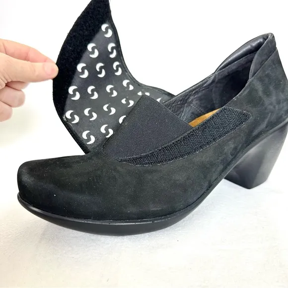 NAOT Women’s Black Suede Perforated Comfort Shoes 90s Y2K vibe, Size EU40 US 9