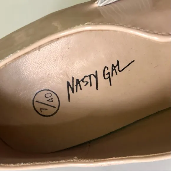 Nasty Gal Shoe Run's The World Patent Mary Jane Shoes Platform Light Pink
