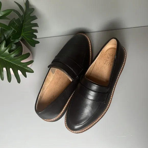Naturalizer Adilene Black Leather Shoes