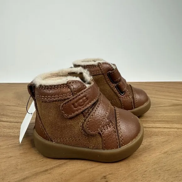 New $55 Baby Newborn UGG Rennon II Suede Chestnut Fur Crib Boots Shoes Size 0/1