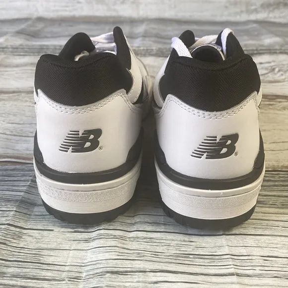 New Balance 550 Men’s White and Black Sneakers Classic Design Sz 8.5