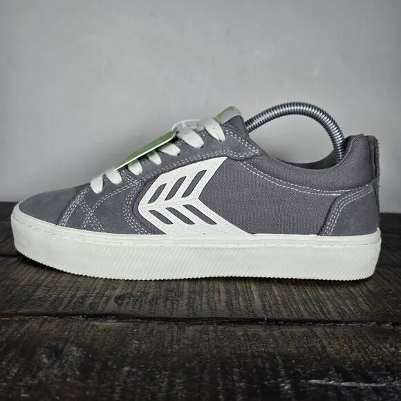 NEW Cariuma Catiba Pro Womens Size 9.5 Mens 8 Canvas Shoes Sneaker Gray White