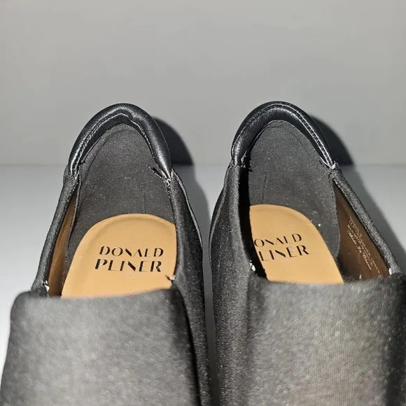 NEW Donald Pliner Tanah Bootie Wedge Shootie Black Stretch Crepe Elastic Size 9