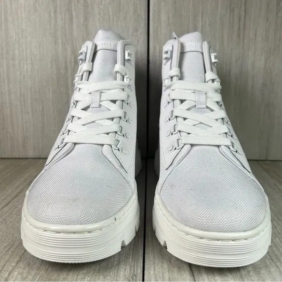 NEW Dr. Martens Docs Combs White Canvas Lace Up Combat Boot Shoes Women’s Size 9
