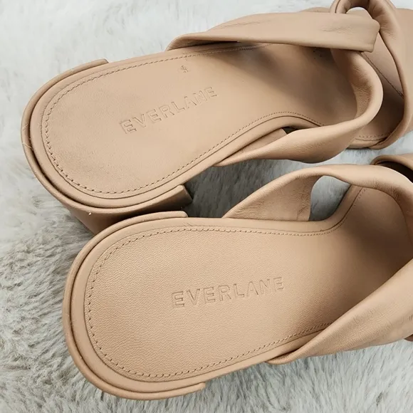 NEW Everlane The Day Twist Heel Elegant Tan Block Heel Sandals