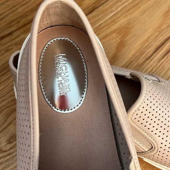 New Michael Kors Soft Pink 9.5 Boerum Double Gore Lasered Leather slip on shoes