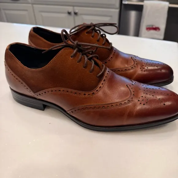 NEW STACY ADAMS Men’s Wingtip Oxfords Shoes Brown Leather Size 10 M