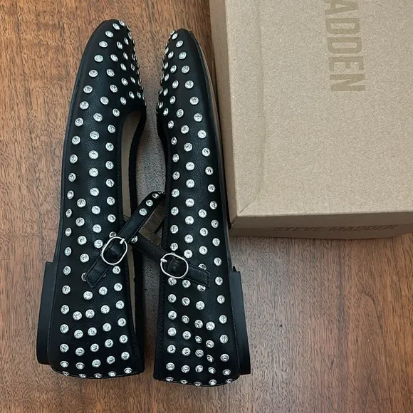 NEW Steve Madden Vinetta Rhinestone Mary Jane Shoes  8.5