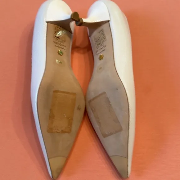 New Stuart Weitzman Leather Shoes. White. Size 6.