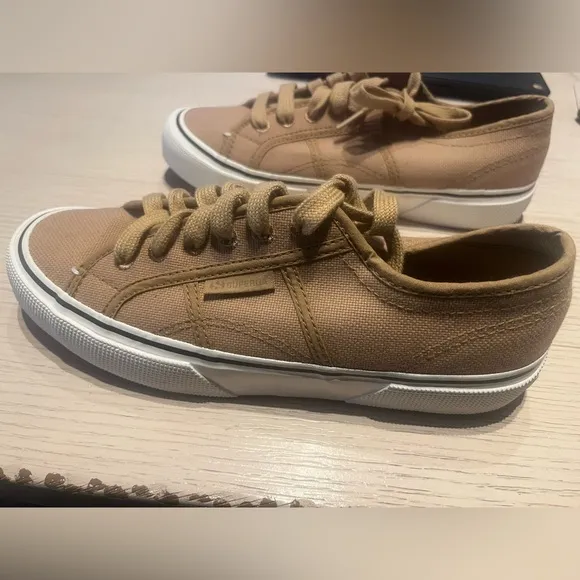NEW SUPERGA CANVAS SNEAKERS