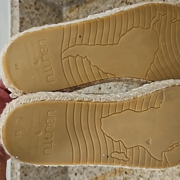 NEW Ubuntu Women’s Handmade Canvas Espadrille Slip On Shoes Size 7
