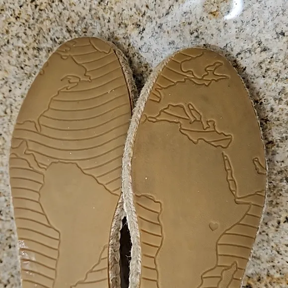 NEW Ubuntu Women’s Handmade Canvas Espadrille Slip On Shoes Size 7