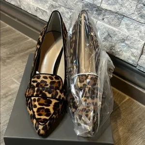 New with Box Ann Taylor Beck Loafer Pump Leopard Print size 7