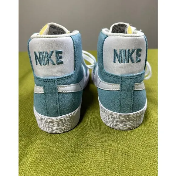 NIB Nike SB Zoom Blazer Mid Light Blue Size 4.5Y 86439 4404