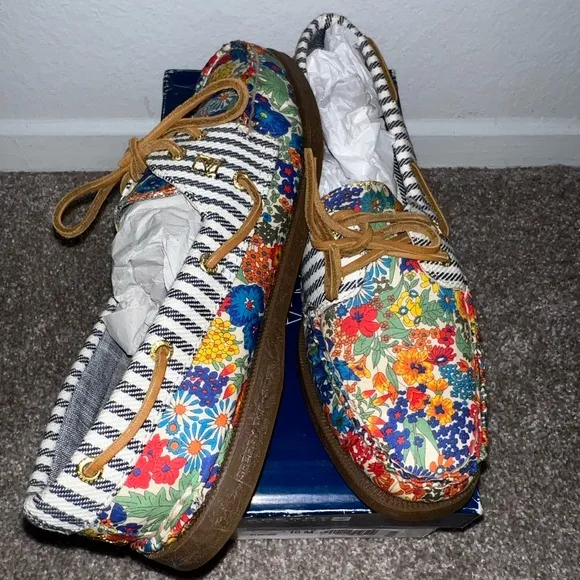 NIB Sperry Top-Sider A/O 2 Eye Original Blue Liberty Floral Stripe Boat Shoes 10