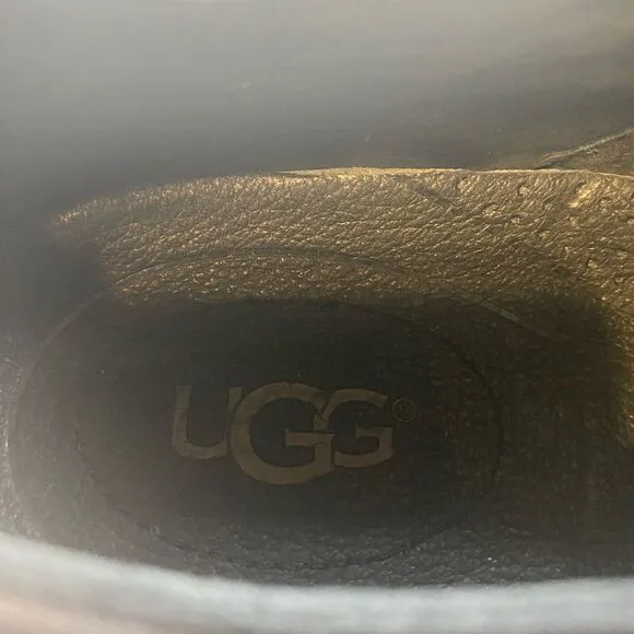 NIB UGG Australia Men’s Tobin Leather Black/White Casual Slip On Shoes- Size 7.5