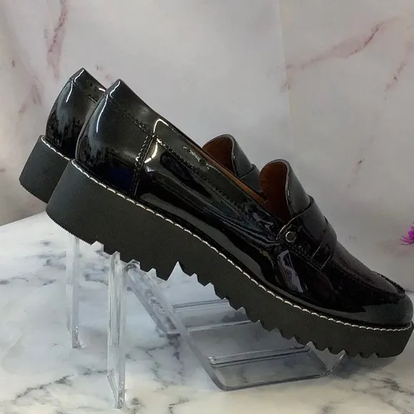 NIB Women's Black Patent Leather Loafers Size 6.5