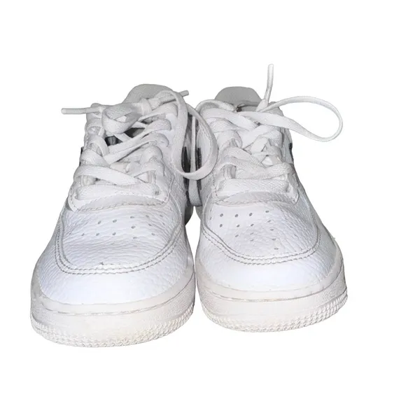 NIKE Air Force 1 all leather tennis shoes sneakers boys size 11.5