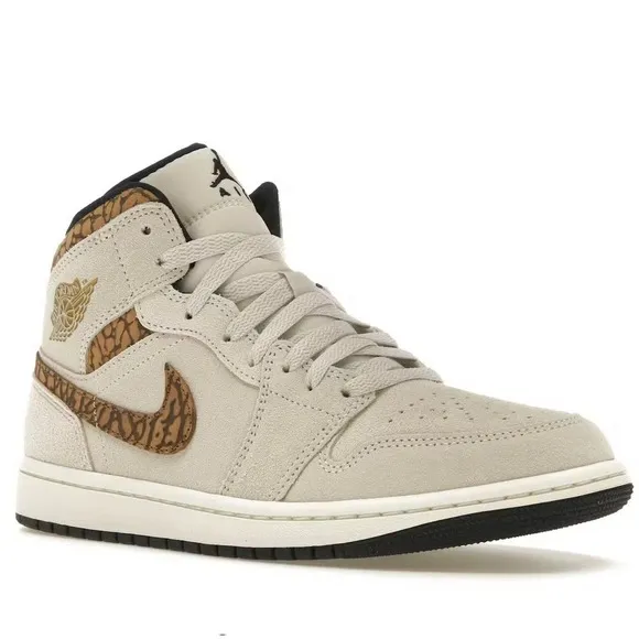 Nike Air Jordan 1 Mid Basketball Shoes LT Brown Metallic Gold Men 11 UK 10 EU 45