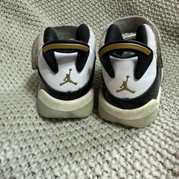 Nike Air Jordan‎ 6 Rings Shoes White CW6997-100 Size 7C Toddler/Baby