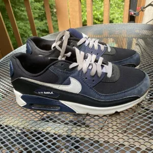 Nike Air Max 90 Men's Size 8.5 US FB9658-400 Midnight Navy White Athletic Shoes