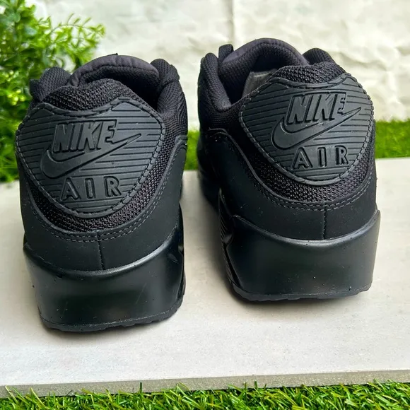 Nike Air Max 90Men's Shoes size 11 Black/Black/Black/Black NEW