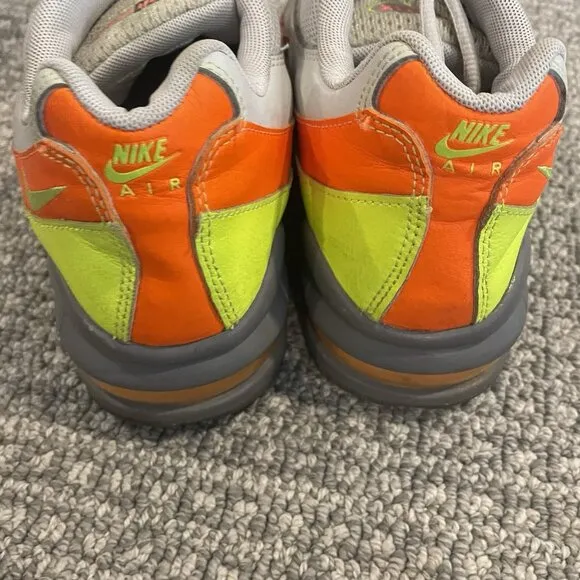 Nike Air Max 95 Sneakers Size 7Y GS Vast Gray Orange Volt Youth Shoes