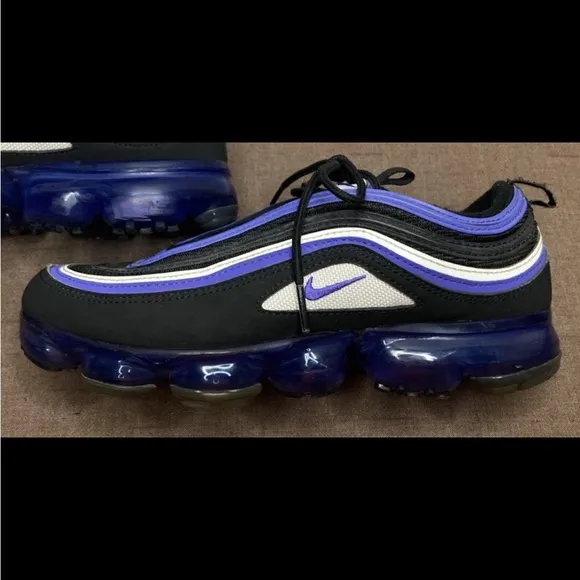 Nike Air VaporMax '97 GS Kid's Size 7Y (Women's 8.5) Black/Persian Violet-White