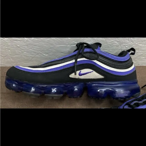 Nike Air VaporMax '97 GS Kid's Size 7Y (Women's 8.5) Black/Persian Violet-White