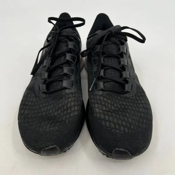 Nike Black and White Zoom Pegasus 37 Sneakers | Size 9.5