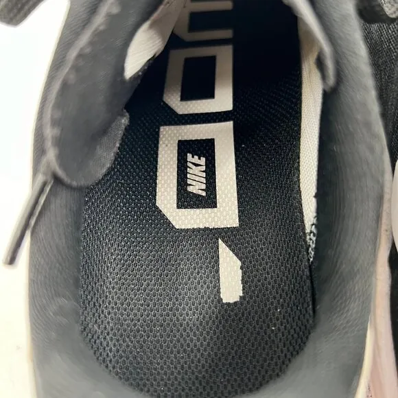 Nike Black and White Zoom Pegasus 37 Sneakers | Size 9.5