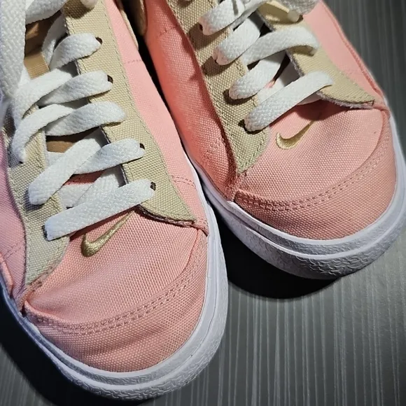 Nike Blazer Low '77 By You Custom Shoes Sneakers Pink &amp; Tan Flowers Women's Sz 8