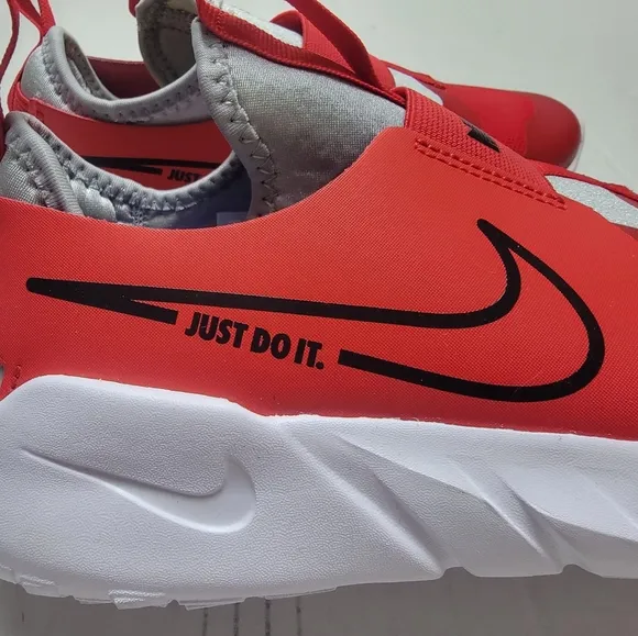 NIKE Flex Runner 2 Sneakers