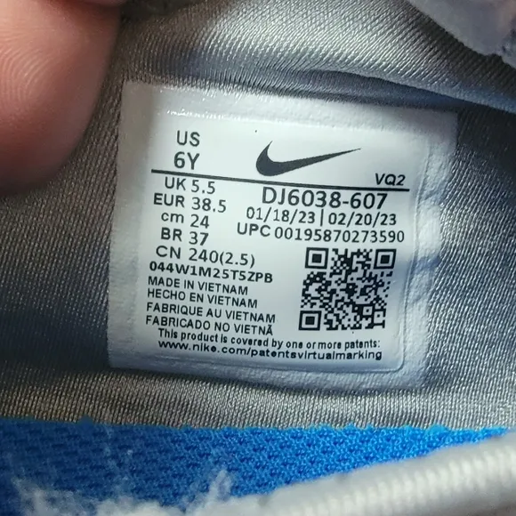 NIKE Flex Runner 2 Sneakers