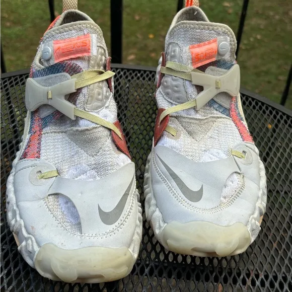 Nike ISPA Over React Fly Knit Light. Recycled Materials US Size 8.5/ EU 42