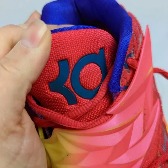 Nike KD14 Ron English 3 Light Cult Crypto Club Shoes DO6903-600 Size 8.5 Durant