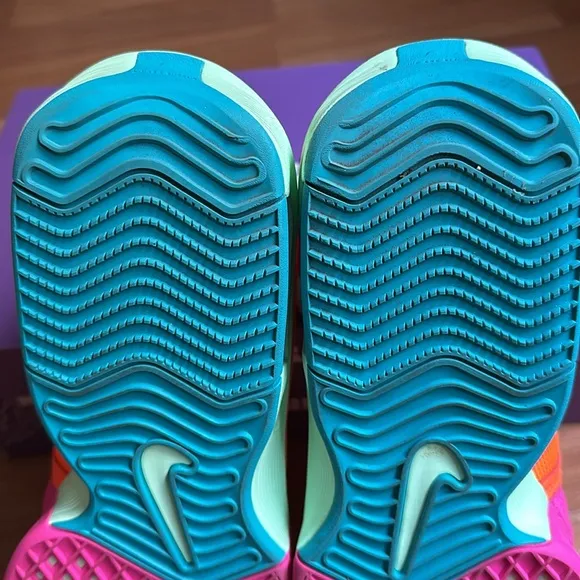 Nike Lebron James Witness 8 Sneakers | Size 10