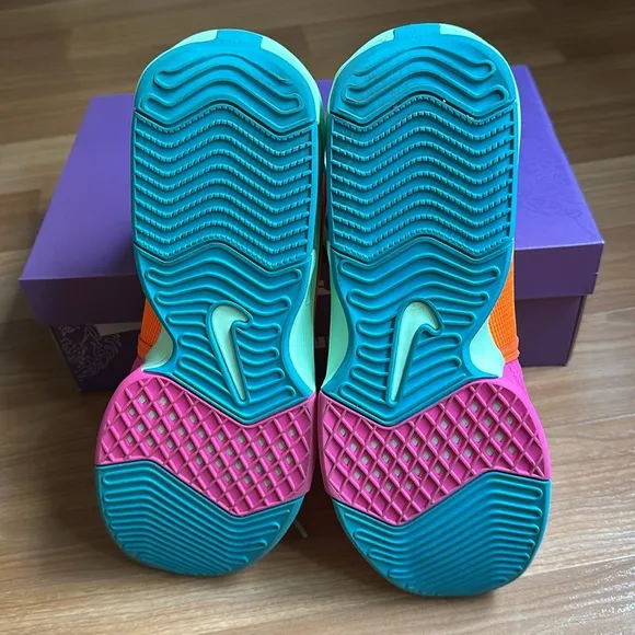 Nike Lebron James Witness 8 Sneakers | Size 10