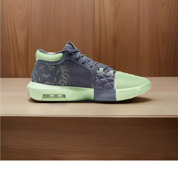 Nike LeBron Witness 8 Basketball Shoes Men’s 11 Vapor Green/Light Carbon/White