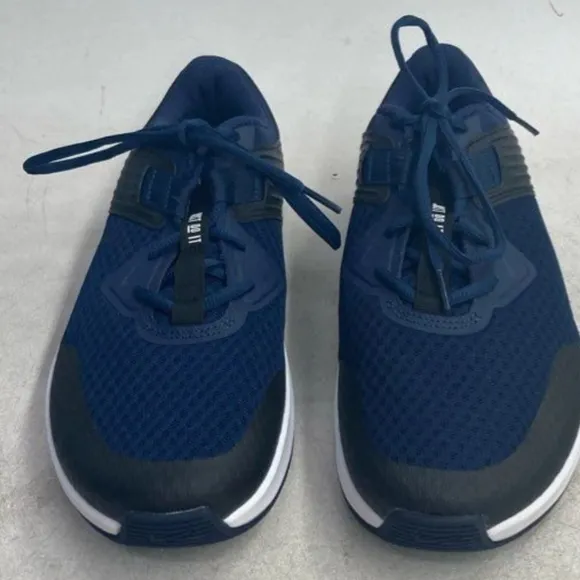 Nike MC Trainer 'Obsidian’ Men's Athletic Shoes Size 10.5 NWOT MSRP $90