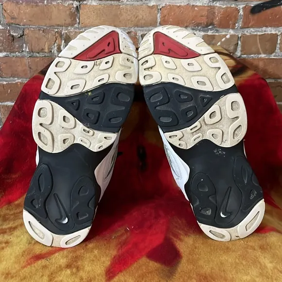 NIKE-men’s AIR DIAMOND TURF 2 'Black White Gold' athletic shoes