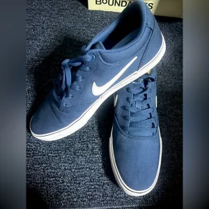 Nike Men's Blue Sneakers 11.5