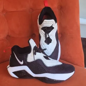 Nike Men's Lebron Soldier XIV 14 Basketball Shoes Size 10