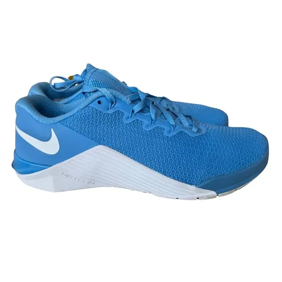 Nike Men’s Metcon 5 Light Blue Athletic Shoes Size 7 Sneakers