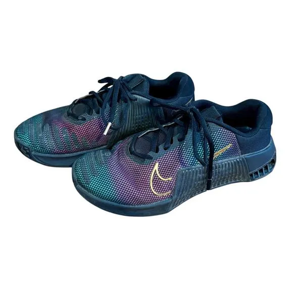 NIKE Metcon 9 PRM Black Fireberry Metallic Gold Shoes Women's 8.5 MINT CONDITION