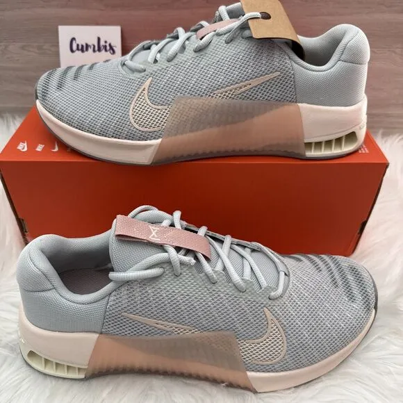 Nike Metcon 9 Women's Size 11 Men's 9.5 Shoes Light Silver Guava Ice DZ2537 002
